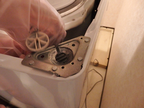 洗濯機 脱水 異音 修理